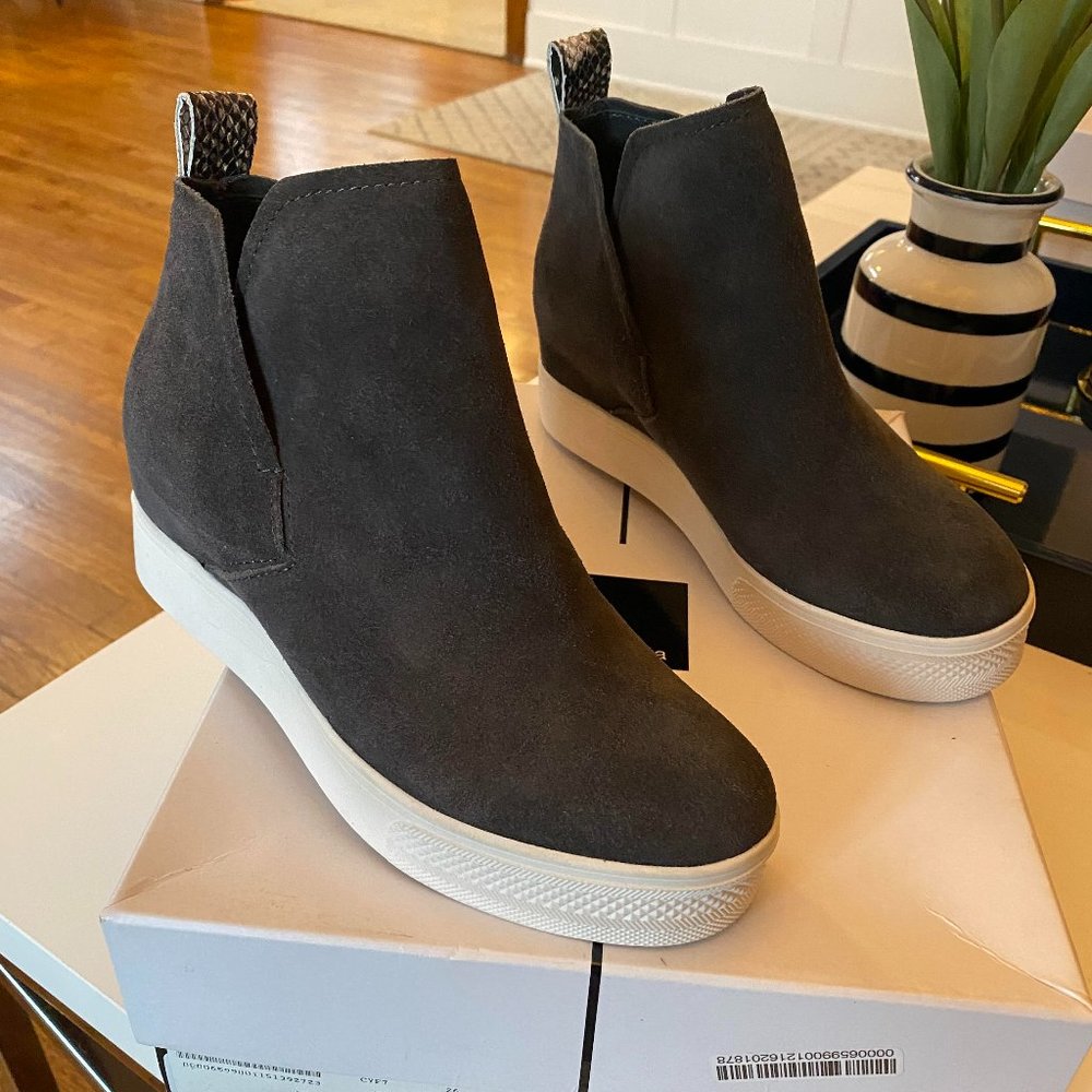 Dolce Vita Women's Walker Grey Anthracite Wedge Boots Size 7.5